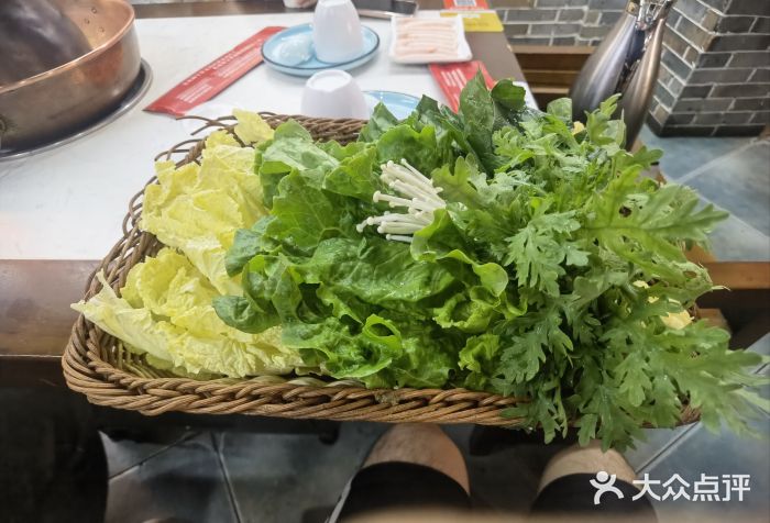 龍園涮肉(丰庆路店)青菜拼盘图片