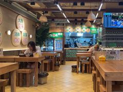 -云阿蛮云南生烫牛肉米线(奉贤路店)