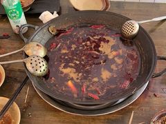 -黄潇洒老火锅(九眼桥宏济巷店)