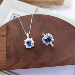 -威德钻石-克拉钻大本营(南京东路店)