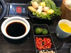 -东椰·海南椰子鸡火锅(朝阳门店)