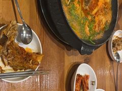 -喇喇排骨火锅·传统韩式脊骨汤(望京西园总店)