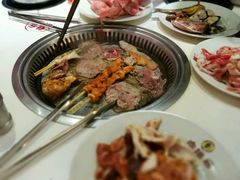 -向阳居火锅涮烤自助餐厅