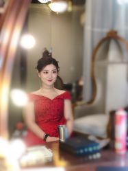 -艾米丽婚纱礼服