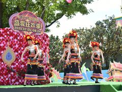 -七彩云南欢乐世界