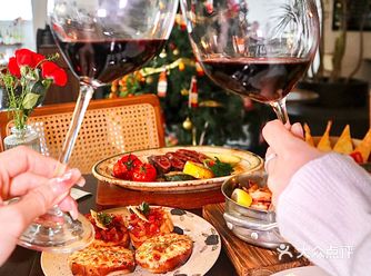 东山口浪漫Bistro餐厅|兔年闺蜜聚餐情侣生日推荐