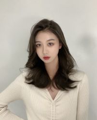 -变画·发型STUDIO