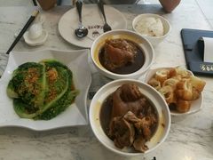 三美猪大支骨-三美肉骨茶(柏威年广场店)