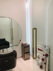 -AYO SALON