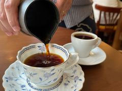 -Café Monson