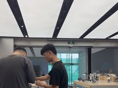 -DJI大疆(深圳华强北曼哈授权体验店)