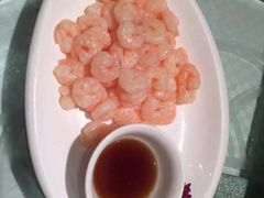 -王朝大酒店徐汇店-地面停车场