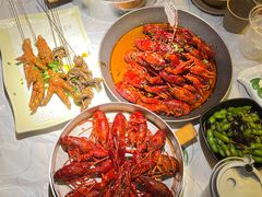-巴厘龙虾·榜首油焖大虾(音乐学院·沿江酒馆店)
