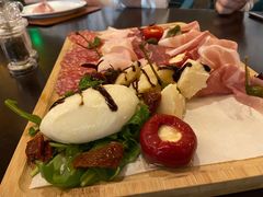 -卡佩罗意大利餐厅及酒吧Al Cappello Trattoria
