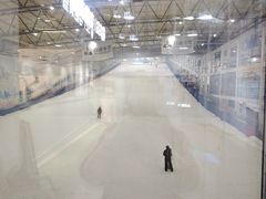 -乔波室内滑雪场