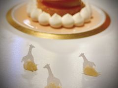 经典长颈鹿塔-L'ATELIER de Joel Robuchon(外滩18号店)