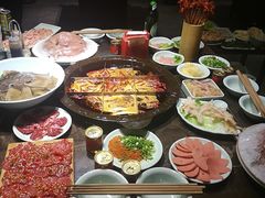 -红九格老火锅(三峡广场店)