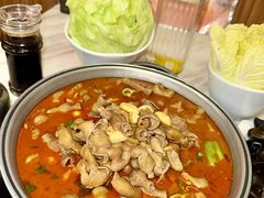 -彭记铁锅肥肠(东四总店)