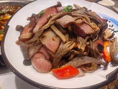 -乡土特色.冷锅鱼.牦牛肉汤锅