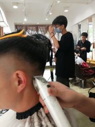 -心迪染发专门店