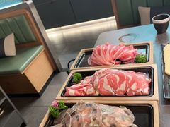 -湊湊火锅·茶憩(杭州湖滨银泰in77店)