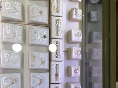 -海星奢选二手奢侈品手表包包鉴定回收寄卖(墨玉南路店)
