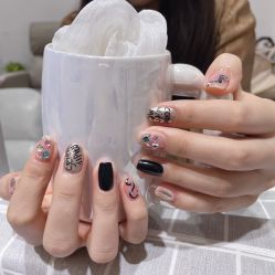 -晨·艺美甲美睫
