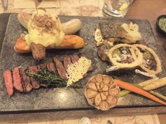 -Mark&Mars Restaurant