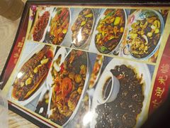 -江城燕子大排档(江汉路步行街店)