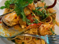 -Chom Cafe and Restaurant