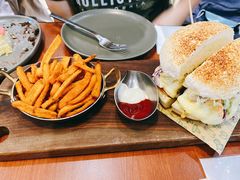 超厚芝士牛肉汉堡-魏斯理汉堡(西安沣东吾悦店)