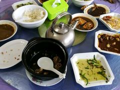 -山里人家土菜馆(茅山店)