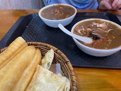 -穆彦华逍遥镇胡辣汤(岗坡路店)