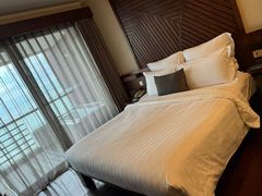 -三亚湾海居铂尔曼度假酒店