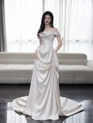 点击看大图 -GODDESS WHITE婚纱礼服(鹏城动力大厦店)