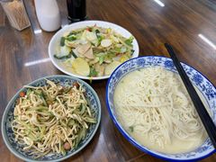 -雪琴面馆富安特色鱼汤面(城中花园店)