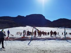 -济南卧虎山滑雪场