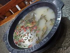 -景明轩•养生酸汤鱼火锅 云贵鲜菌 现舂野果酸汤(王寨小区店)