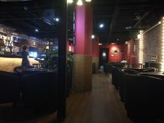 门面-红墙餐吧(大学城南亭店)