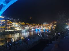 -天下凤凰大酒店