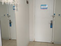 -汉庭(天津成林道地铁站店)