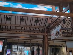 -阿瓦山寨·湘菜现炒·剁椒鱼头王(咸阳总店)