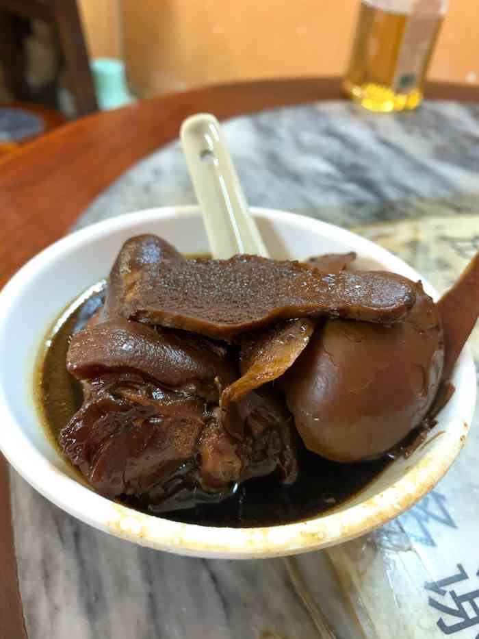 娟姨第一家猪脚姜(第十甫路店)-"位于上下九步行街的某个小巷子里不