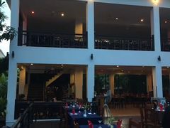 -Neary Khmer Restaurant