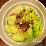 一盘适合夏天的超级简单凉拌黄瓜