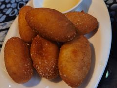 炸牛奶-勺子米线·云南传统小吃市集(四方街店)