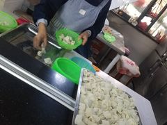 -周震馄饨