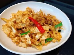 酸笋焗炒脆皮肥肠-宴南庭·闽味私房菜
