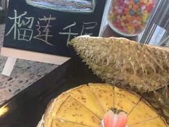 -怡豪大饭店·银顶旋转餐厅