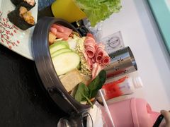 -烤路里·韩国品质自助烤肉(石路天虹4号店)